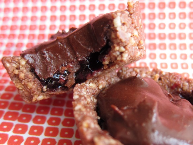 No-bake chocolate jam tart close up 2