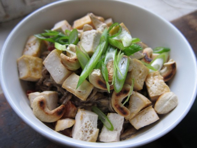 Thai peanut noodles with tofu 2