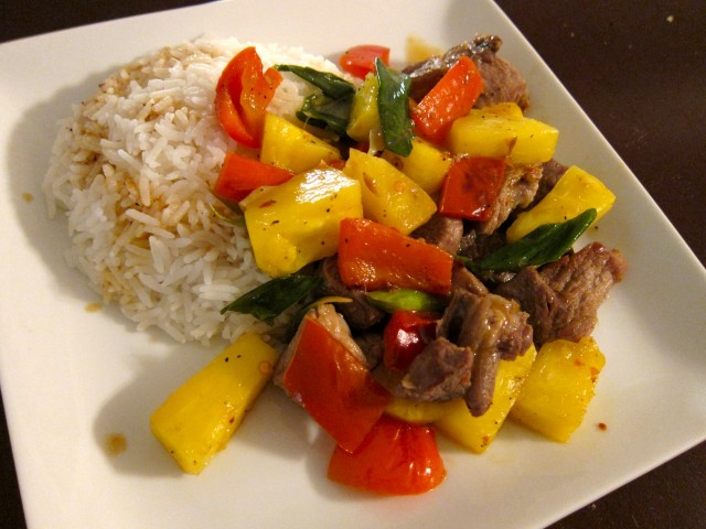 Spicy pineapple pork