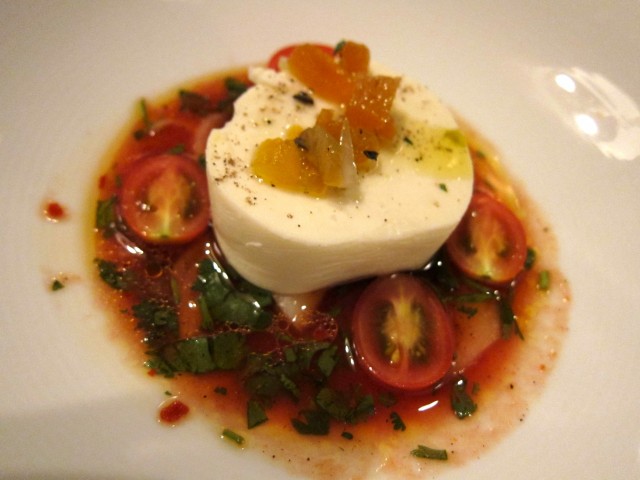 Mozzarella in spicy tomato broth