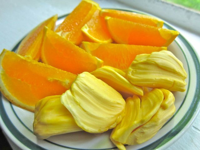 Orange and jackfruit