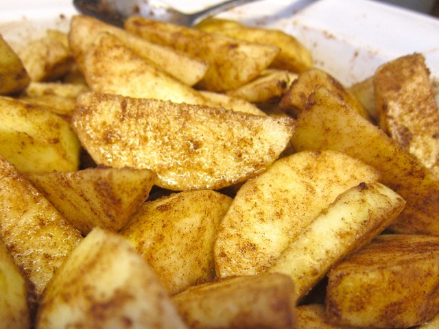 Spiced apples close up