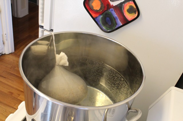 Steeping the grain bag