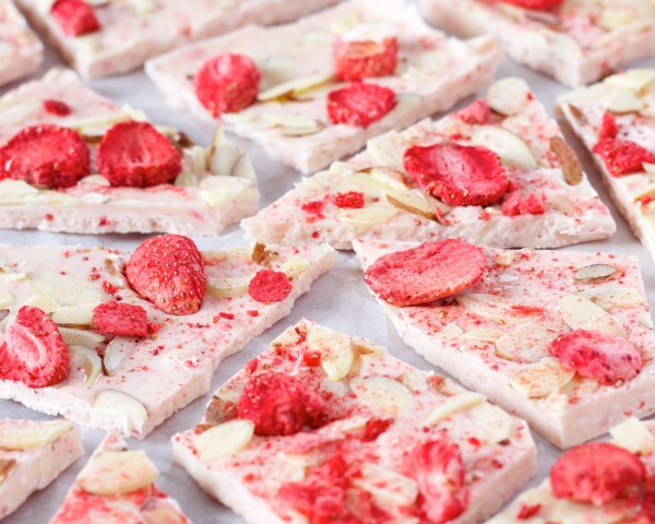 Strawberry almond bark