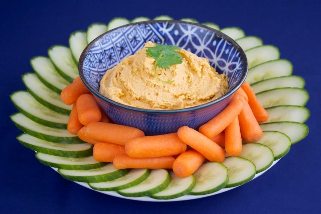 Sriracha hummus